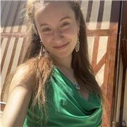 Étudiante en classe préparatoire aux grandes écoles souhaite transmettre mon savoir en géographie, français, histoire, philosophie,anglais
